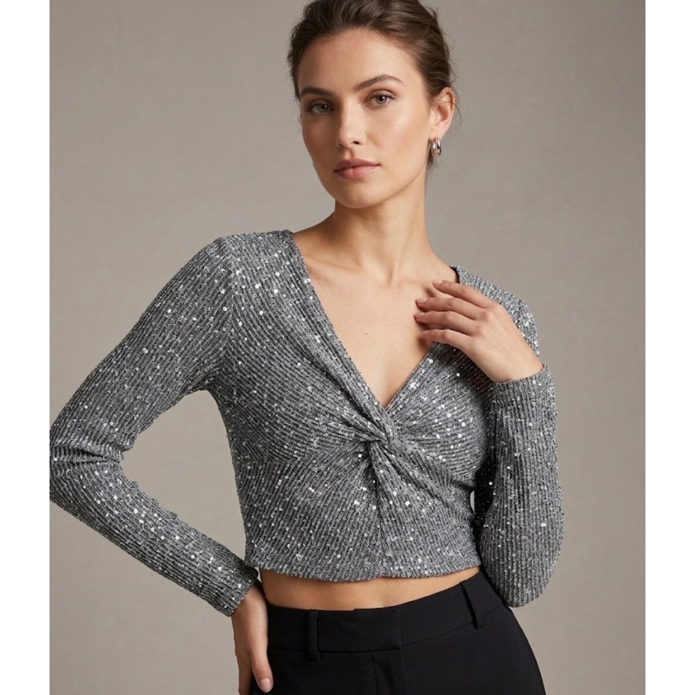 AQUA Silver Sequin Twist Cropped Top Deep V-Neck Size Small NEW